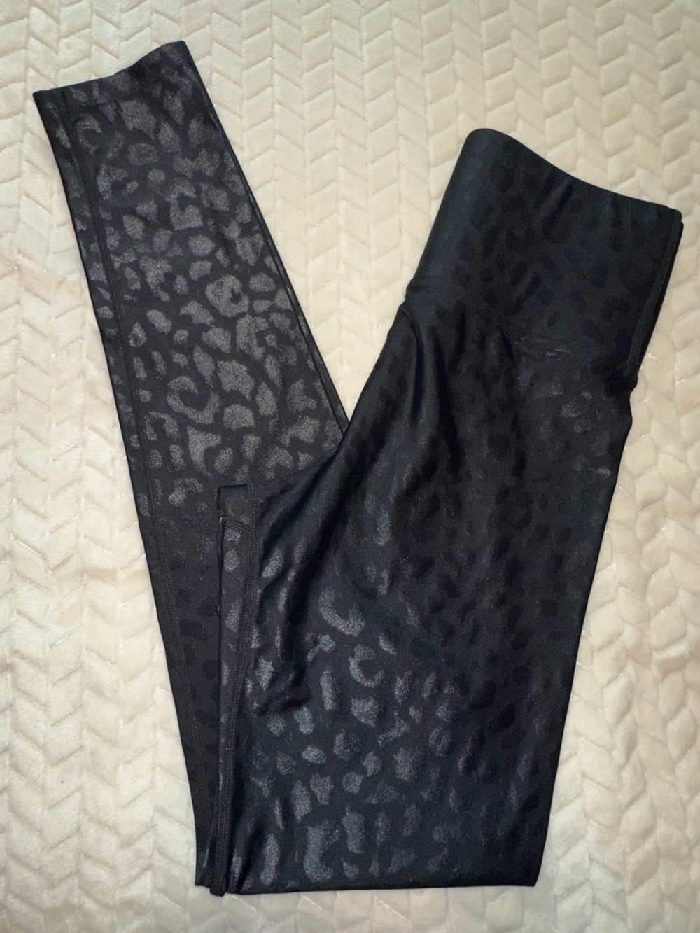 Carbon38 High Rise 7/8 Legging Takara Shine Leopard Inseam 28” Size Small